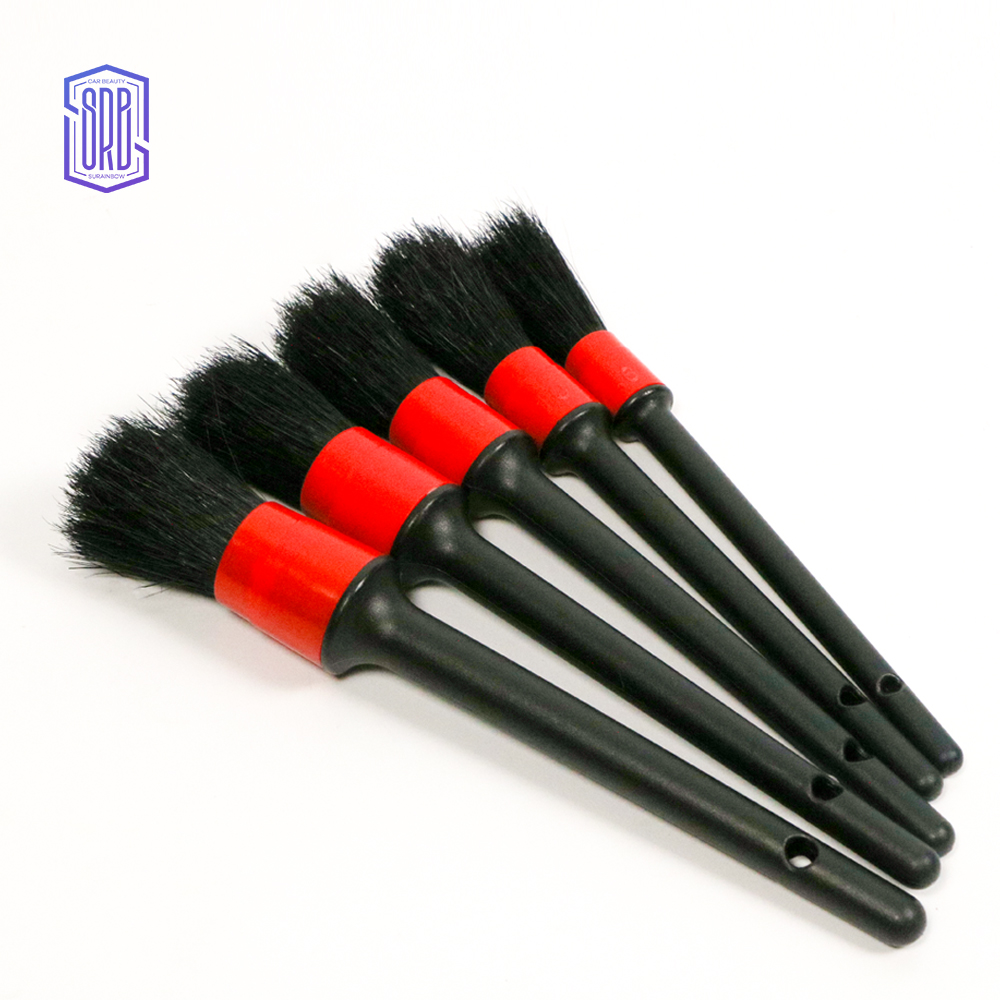 Red Details Brush Set