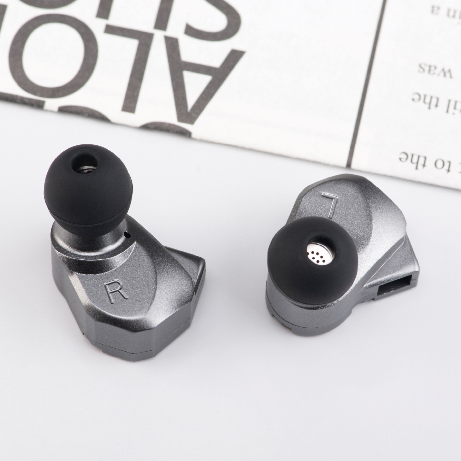TINHIFI C2 Best Budget In-Ear Headphones 2023  Mech-Style Hi-Fi Earbuds for Gaming, Work, and Study with PU+LCP DriversExperience Hi-Fi, Gaming, Work, and Study  Mech-Style Design and PU+LCP Drivers