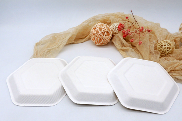 Comparison of disposable dishes of different materials