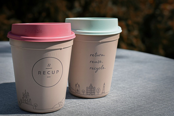What is the production process of custom disposable plastic cups