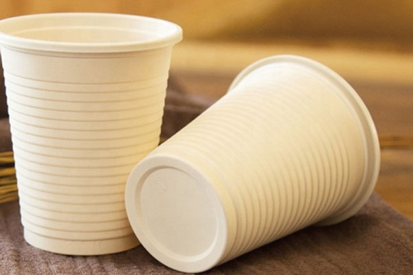 compostable plastic cups