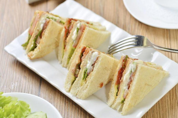 Custom paper bags sandwich for greater brand recognition
