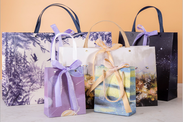 Custom paper gift bag is a great way to expand the brand awareness