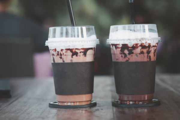 A disposable cold drink paper cup brings you more surprises