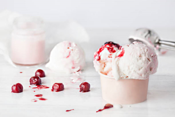 5 Ways To Make Your Shop More Date-Friendly with 3 oz ice cream cups!