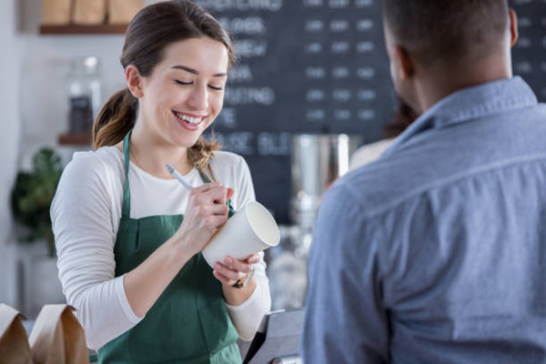 Enjoy your morning coffee with 20oz hot cup