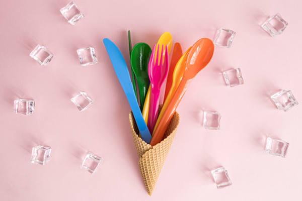 Disposable ice cream spoons meets all your event needs
