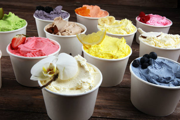 Gelato cups with lids