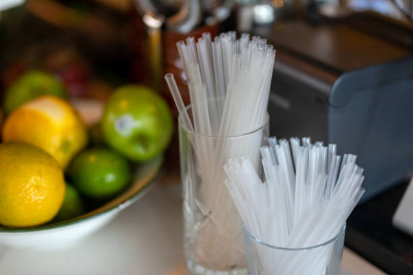 disposable straws