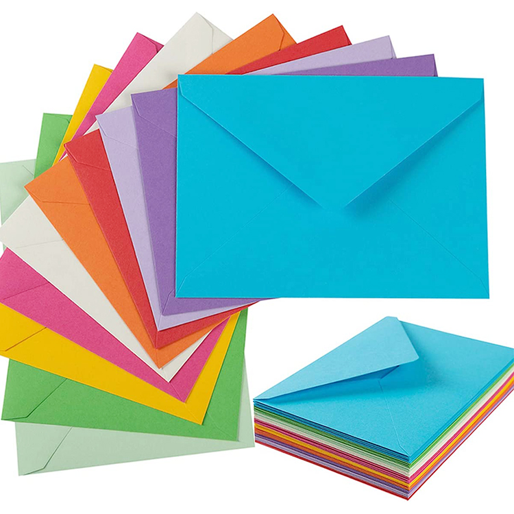 324*229mm Colored Paper Envelopes Self Adhesive Paper Envelope Bag