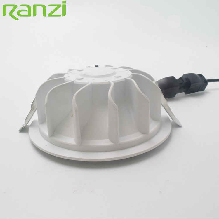 Hot Sale Certification LED Light Aluminum Body PC Cover Anti Glare LED Recessed Downlight For Hotel