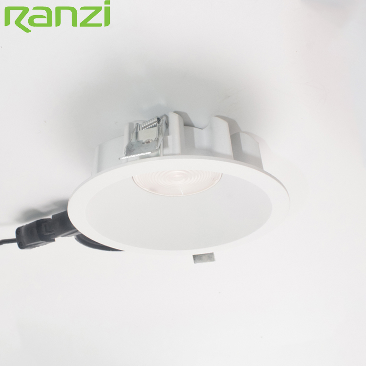 Hot Sale Certification LED Light Aluminum Body PC Cover Anti Glare LED Recessed Downlight For Hotel