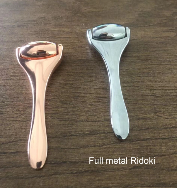 China manufacturer Ridoki Gold Roller for Eyes Skin Tightening Anti-wrinkle Massage Roller