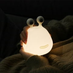 High Quality Bedside Silicone Animal Night Lights For Kids New Cute Silicone Led Night Lighting 2800K small slug night lamp