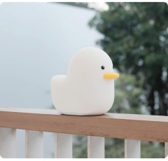 Dull Duck Sleep Lamp Silicone Bedroom Baby Breastfeeding Pat Bedside Eye Protection Night Light Charging Timed desk lamp