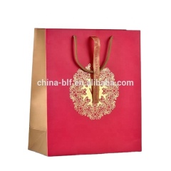 Wholesale gift carry bags luxury shoes clothing customized paper bag packaging