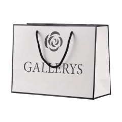 Wholesale new style high quality clothing apparel cosmetic paper shopping bag raw materials of paper bag making custom paper bag