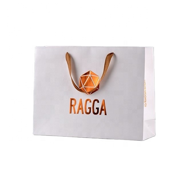 Wholesale gift carry bags luxury shoes clothing customized paper bag packaging