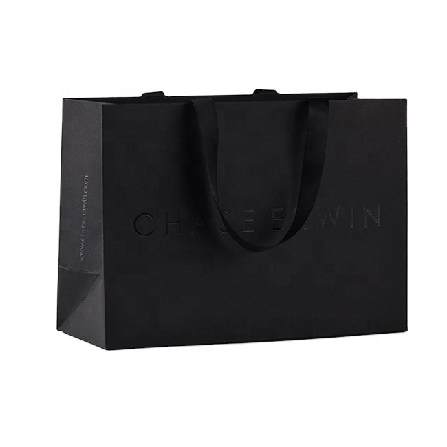 Wholesale gift carry bags luxury shoes clothing customized paper bag packaging
