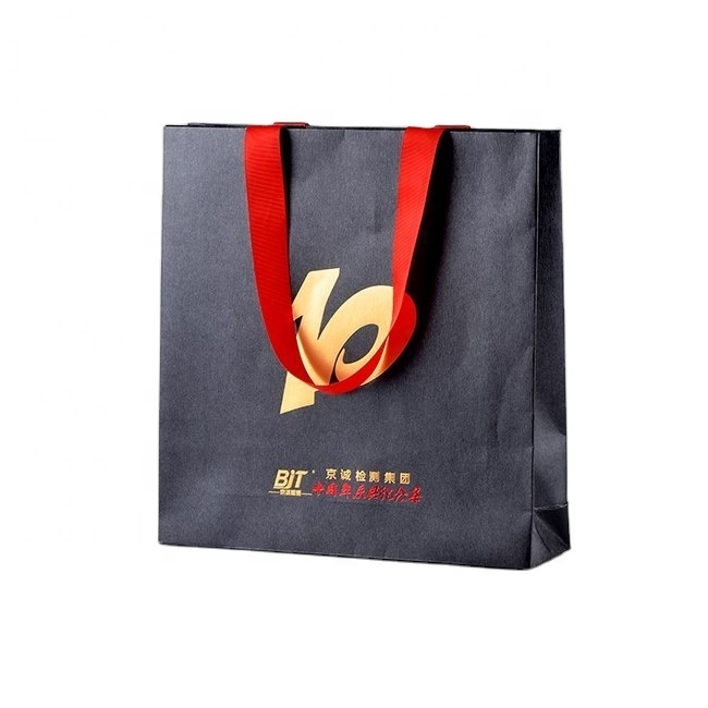 Wholesale gift carry bags luxury shoes clothing customized paper bag packaging