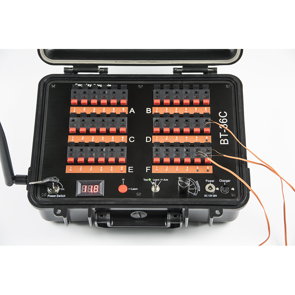 36 Cue Fireworks Firing System EMB36-01R