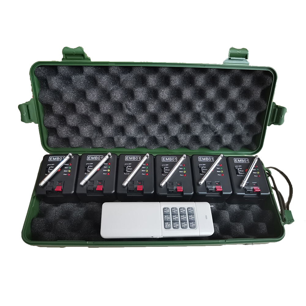 8 Cue Fireworks Firing System EMB01-08R