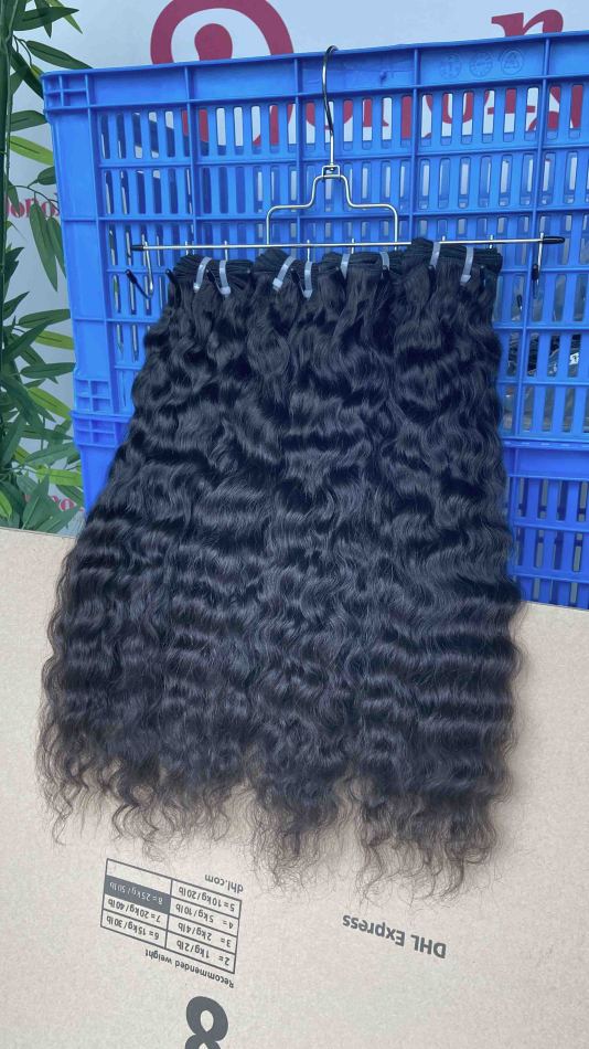 Donors Hair Natural Colour Raw Hair Cambodian Wavy Bundle Hair Weave100% Human Hair