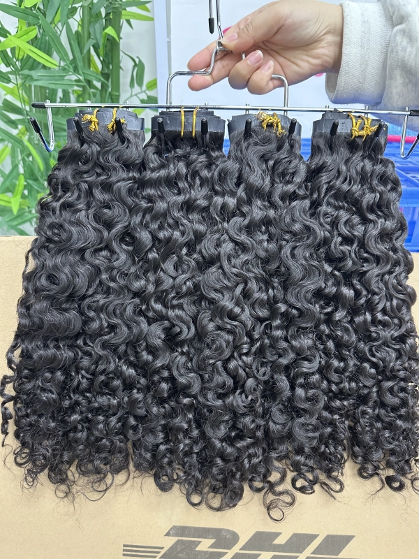DonorHairs Raw Soft curly Seamless clips in