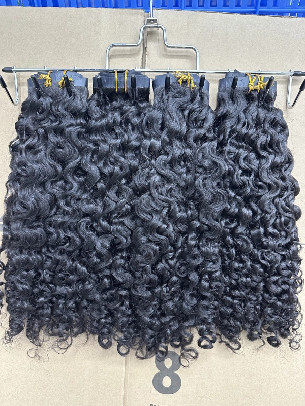 DonorHairs Raw Soft curly Seamless clips in