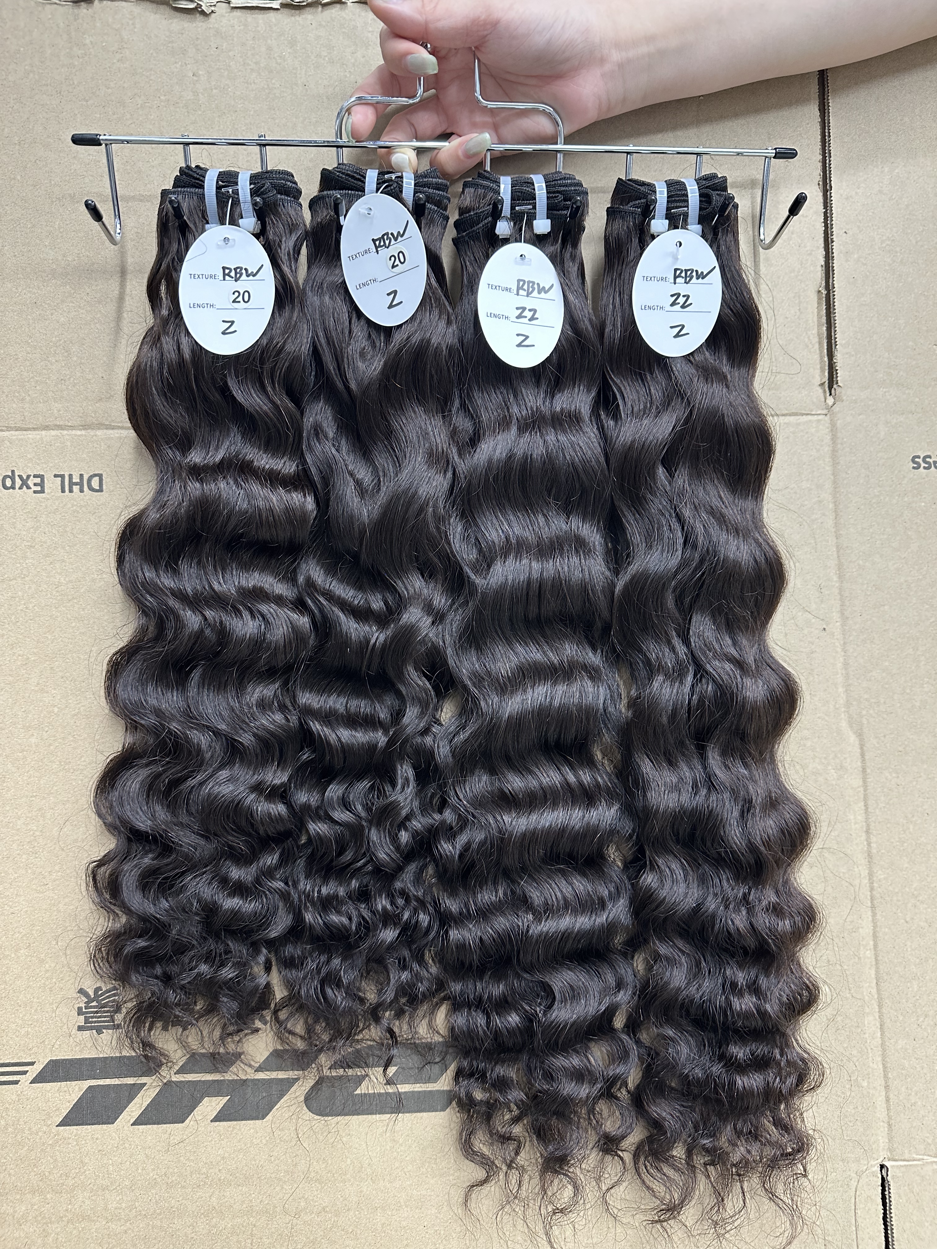 100% Raw Burmese Wavy Color Hair Bundle Hair (95-100g) - Tangle Free Grade (Customization time: 5–7 days）