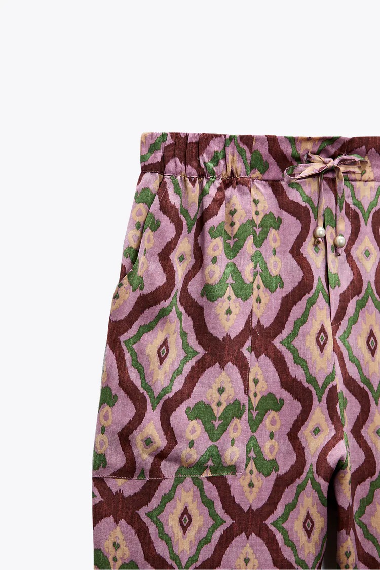 Flowing printed shirt