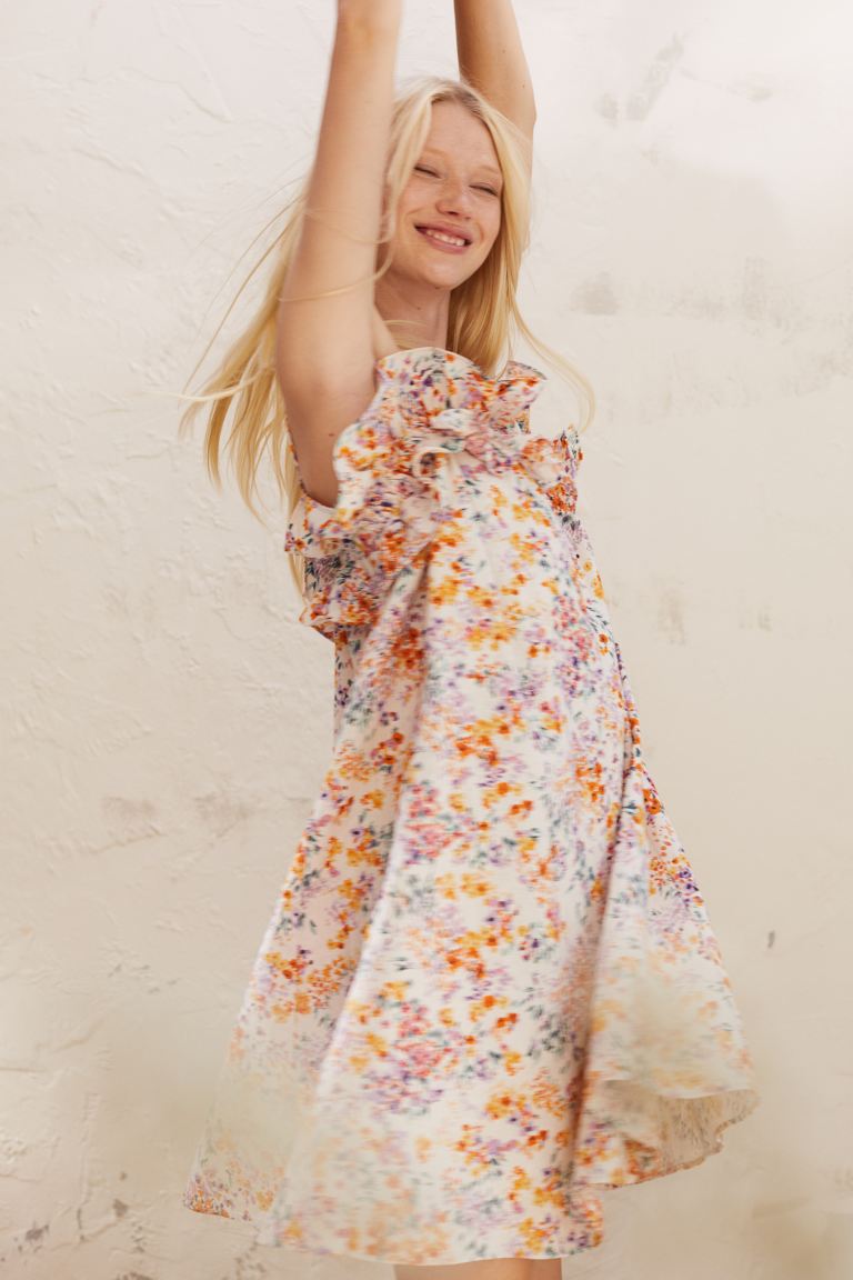 Flounce-trimmed dress