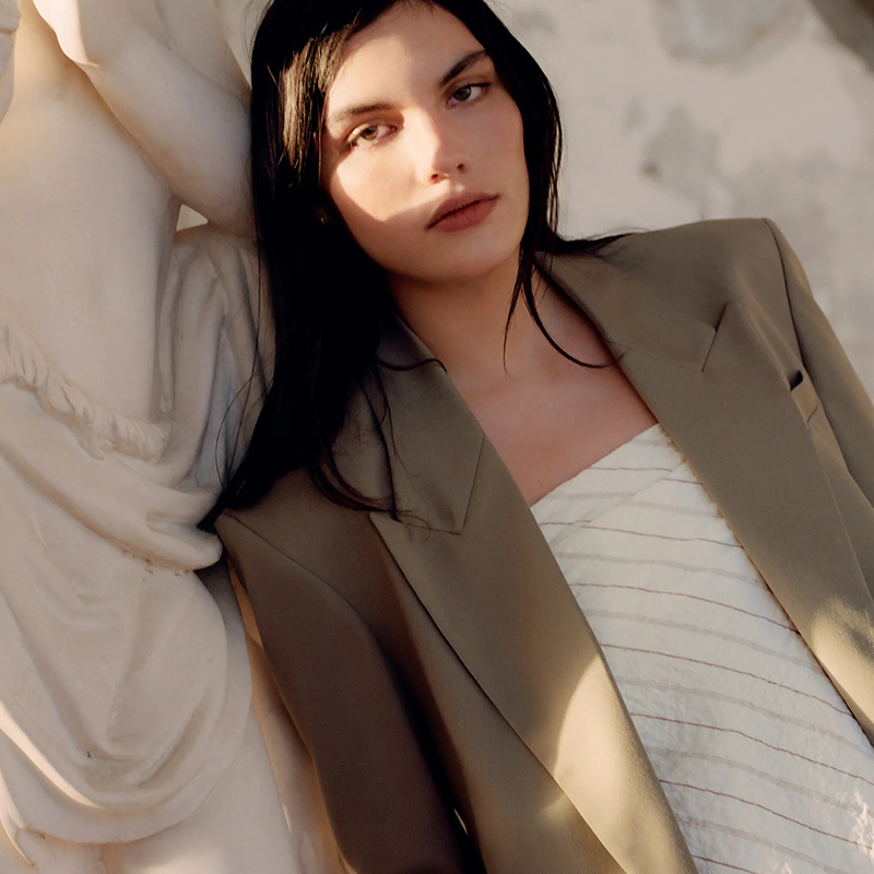 Oversize cropped blazer