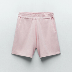 Cropped knit hoodie & knit shorts