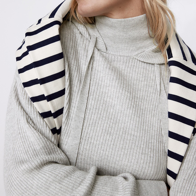 Knit hoodie