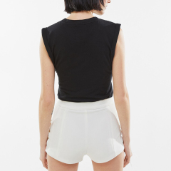 Side junction decorative design shorts