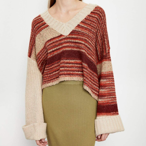 Off-the-shoulder sleeve V-neck knitted sweater