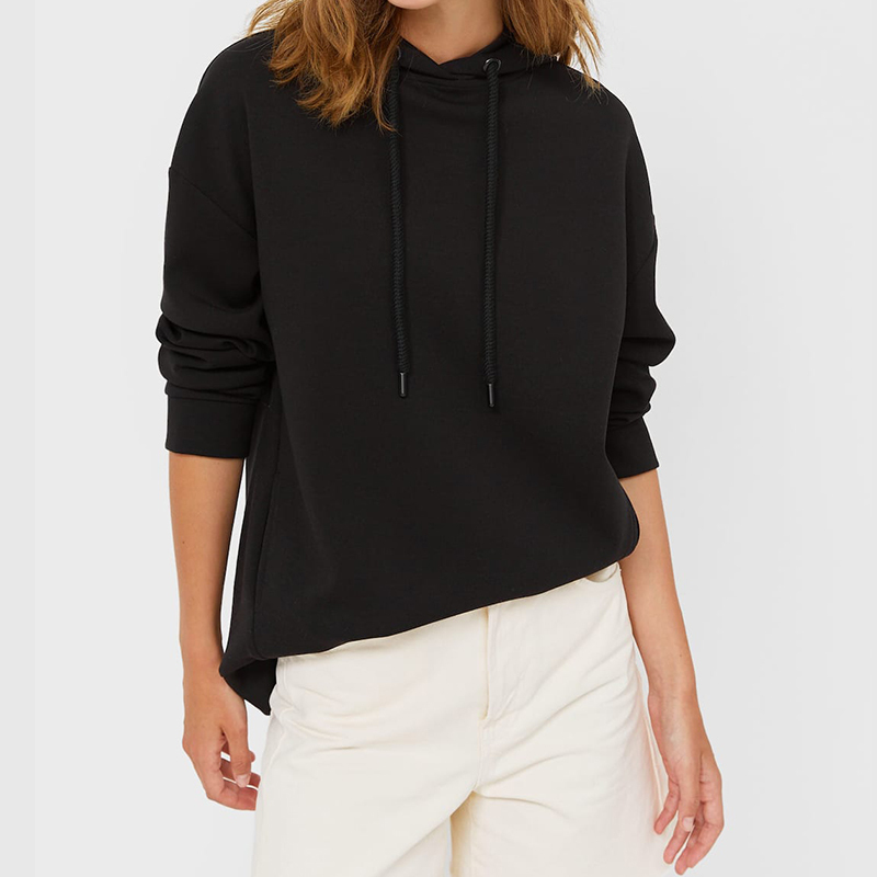 Basic hooded sweatshirt