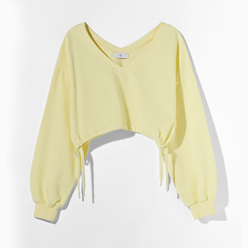 Short sweatshirt