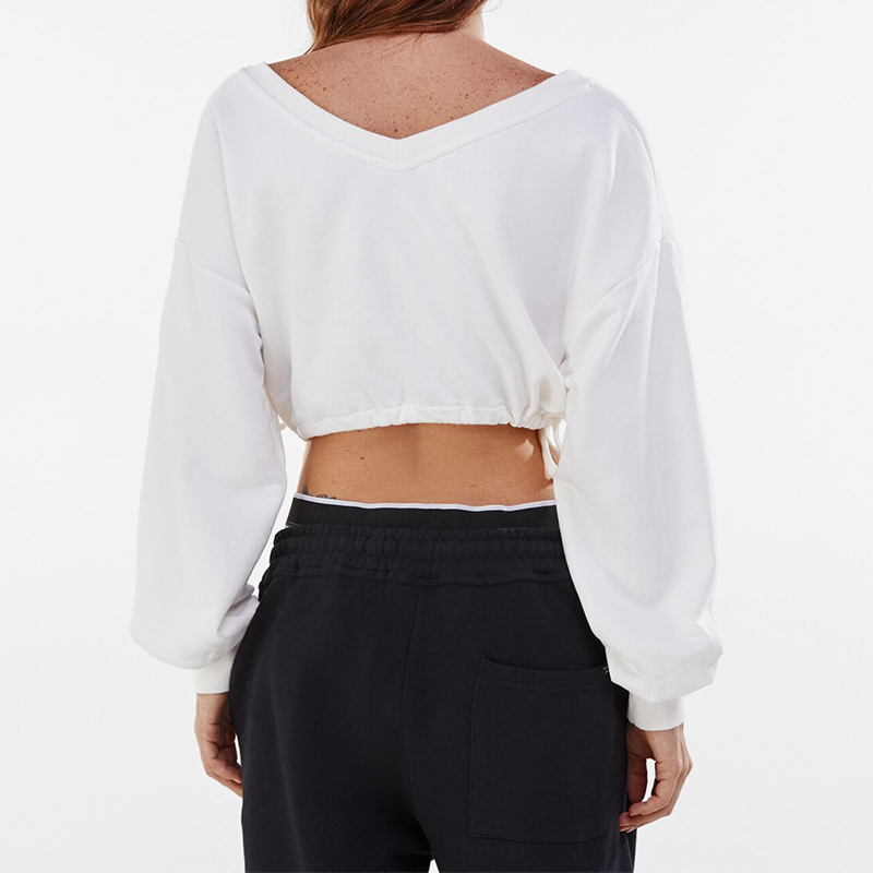 Short sweatshirt