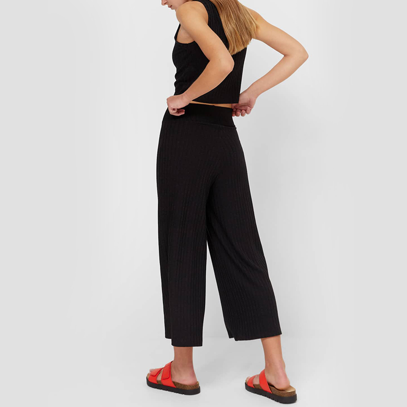 Basic knitted wide-leg pants