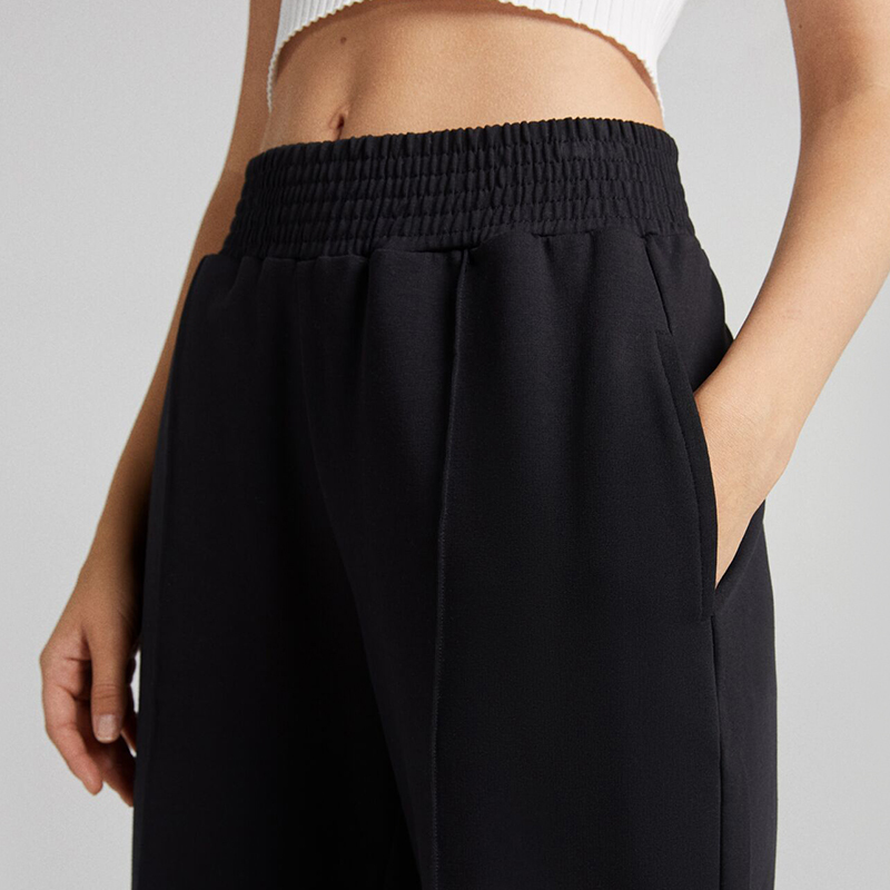 Knitted jogging trousers