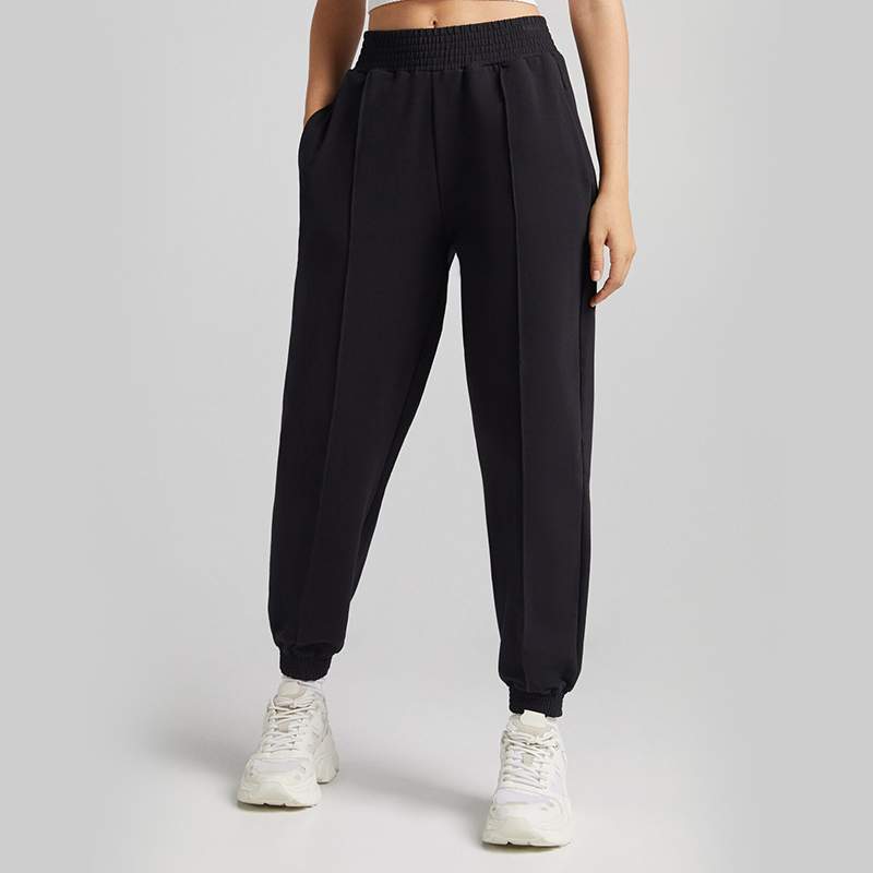 Knitted jogging trousers