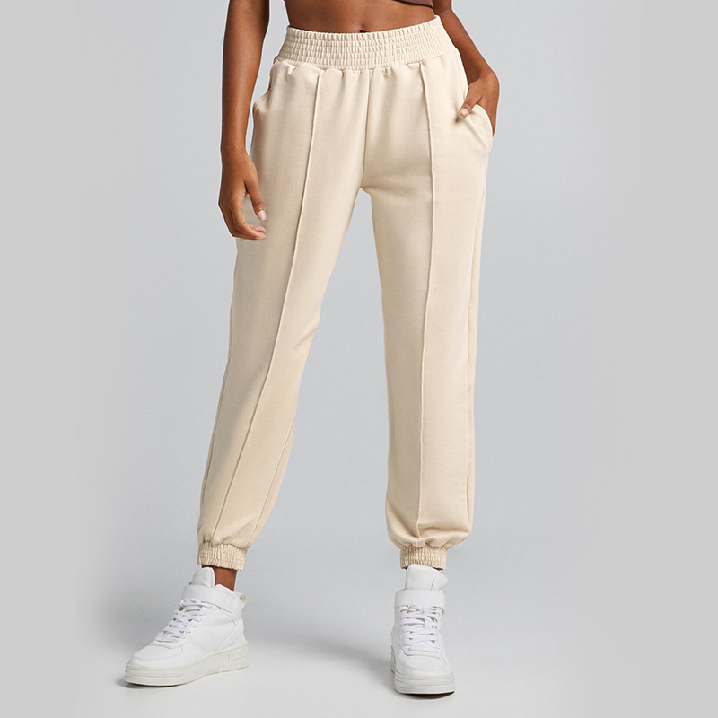 Knitted jogging trousers