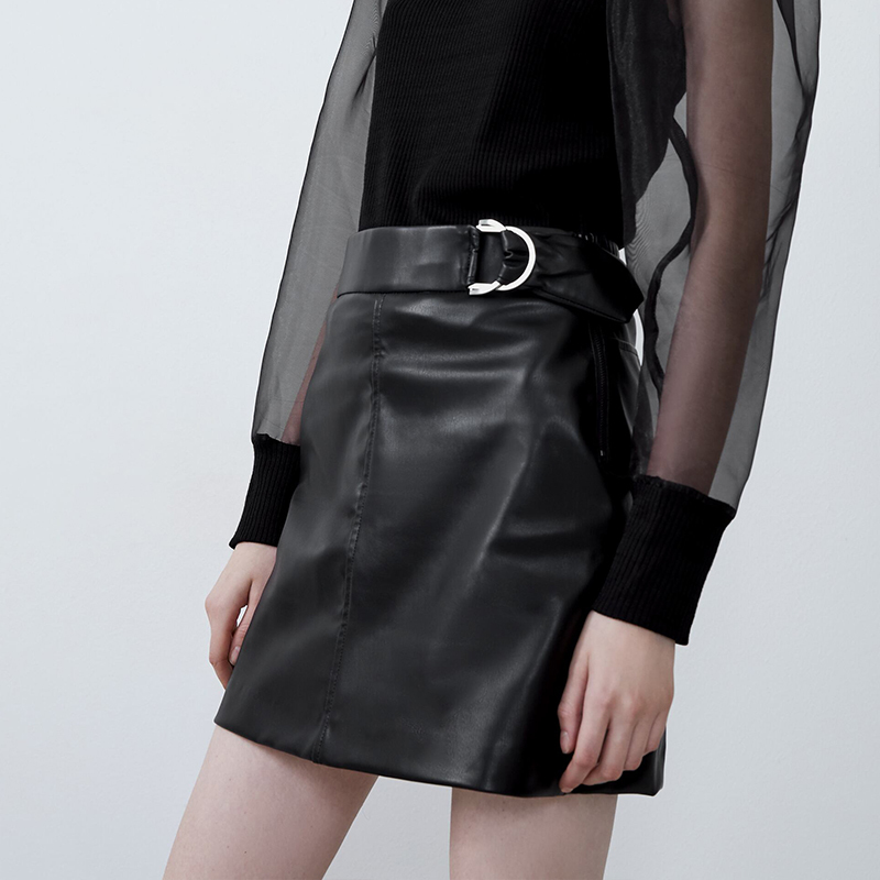 Faux leather mini skirt