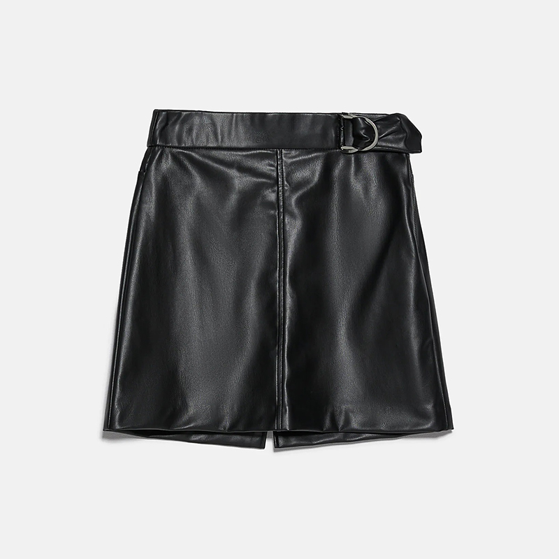 Faux leather mini skirt