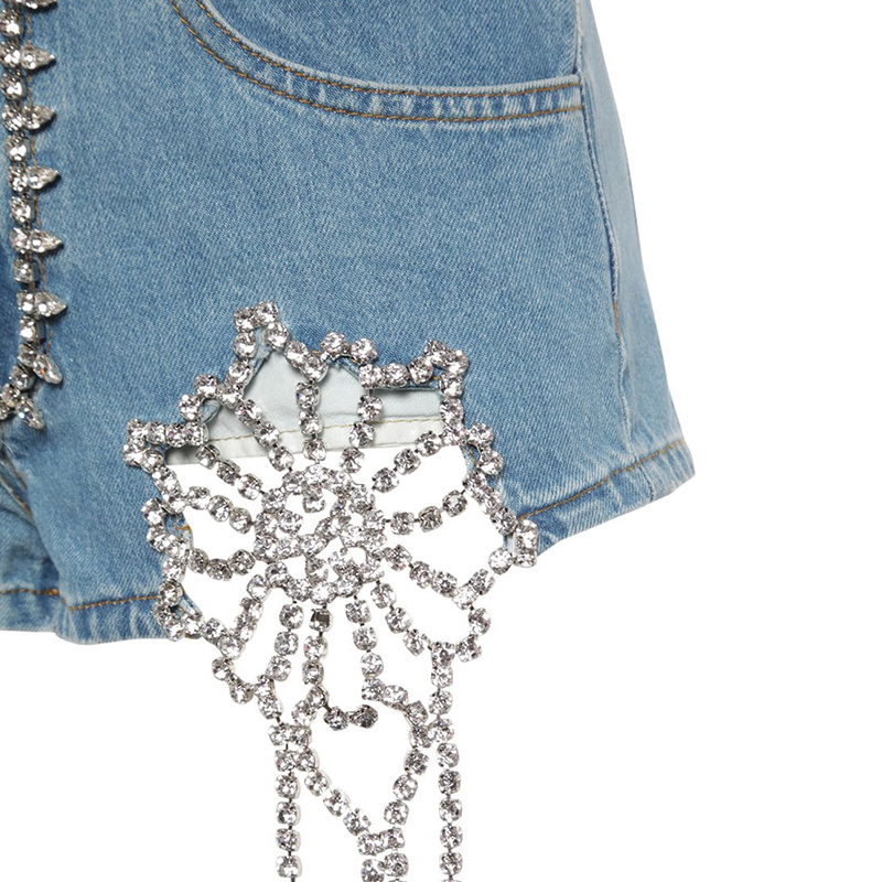 Decorative cutout denim shorts