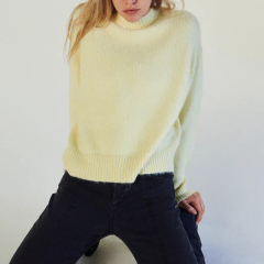 Long sleeve round neck sweater