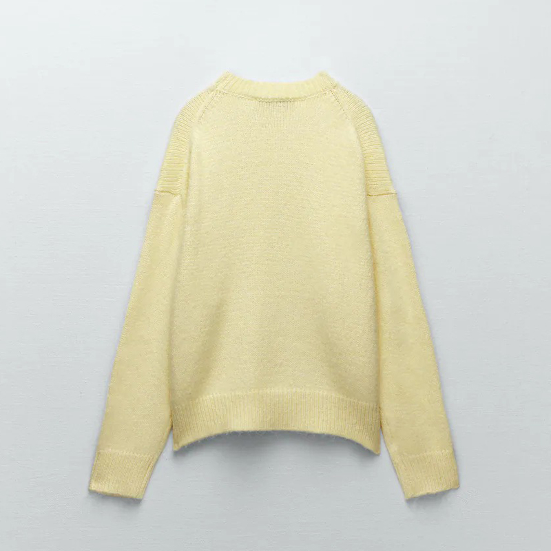 Long sleeve round neck sweater