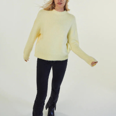 Long sleeve round neck sweater